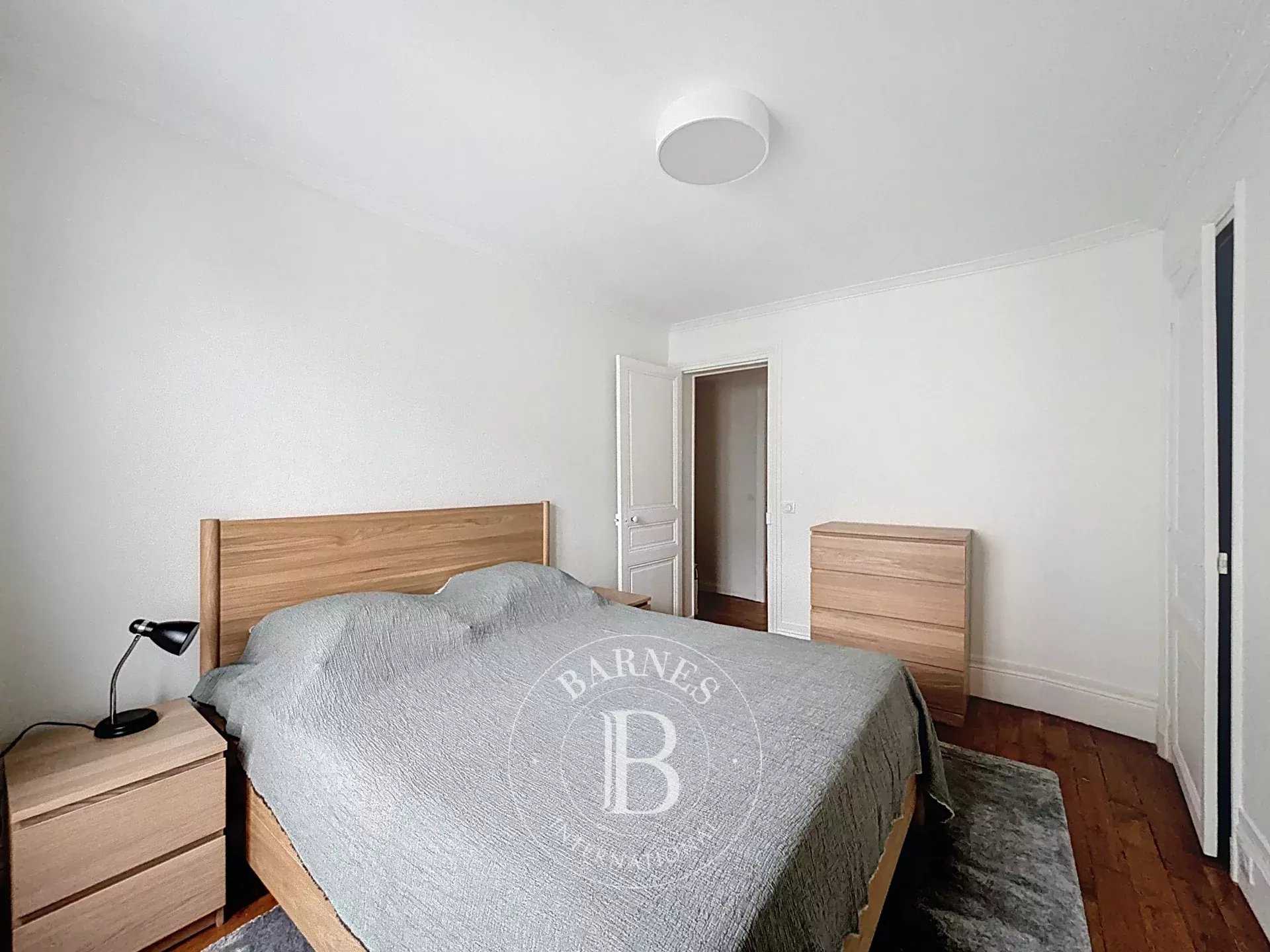 Paris  - Piso 4 Cuartos 3 Habitaciones