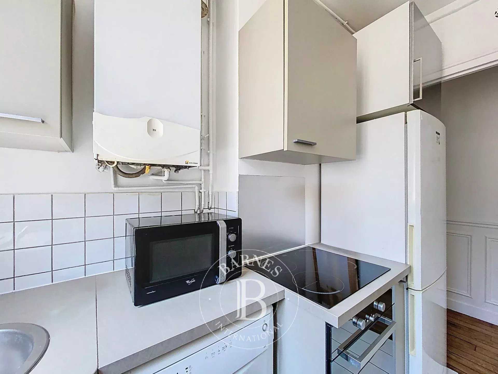 Paris  - Piso 3 Cuartos 2 Habitaciones
