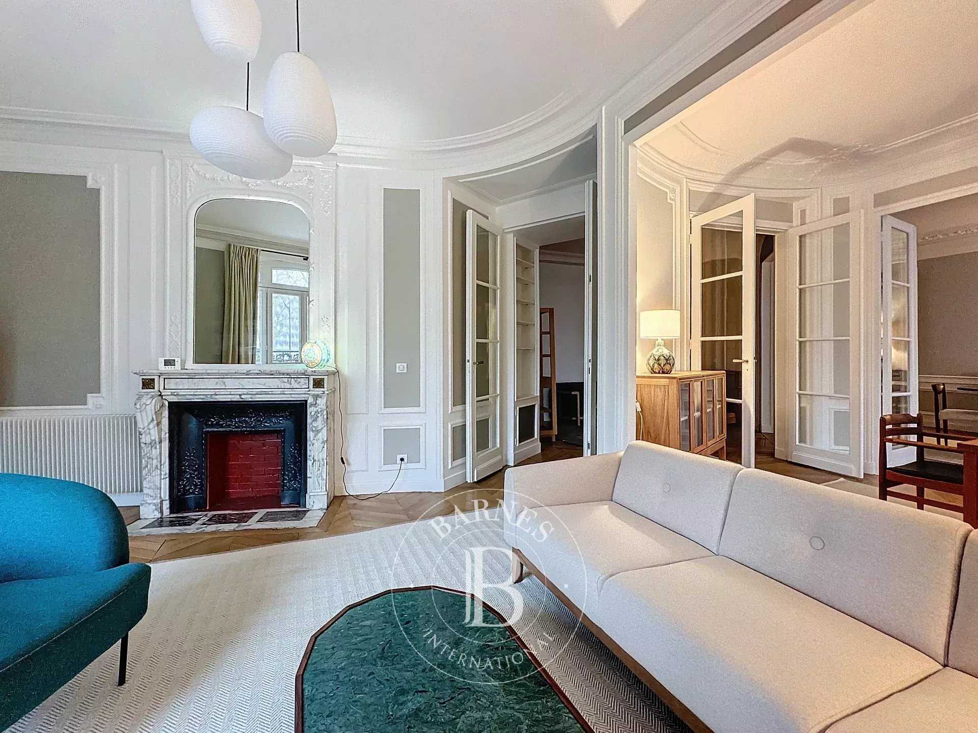 Paris  - Apartment 3 Bedrooms