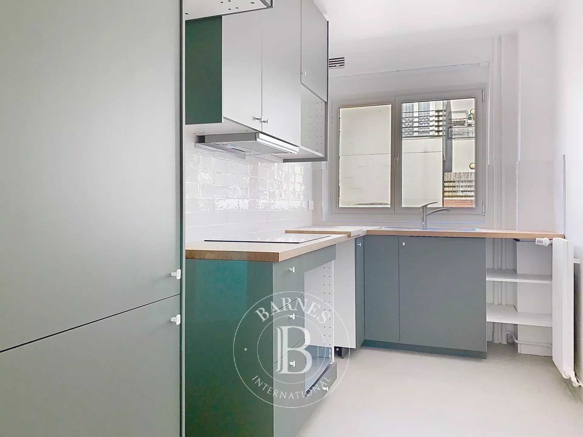 Paris  - Piso 3 Cuartos 2 Habitaciones