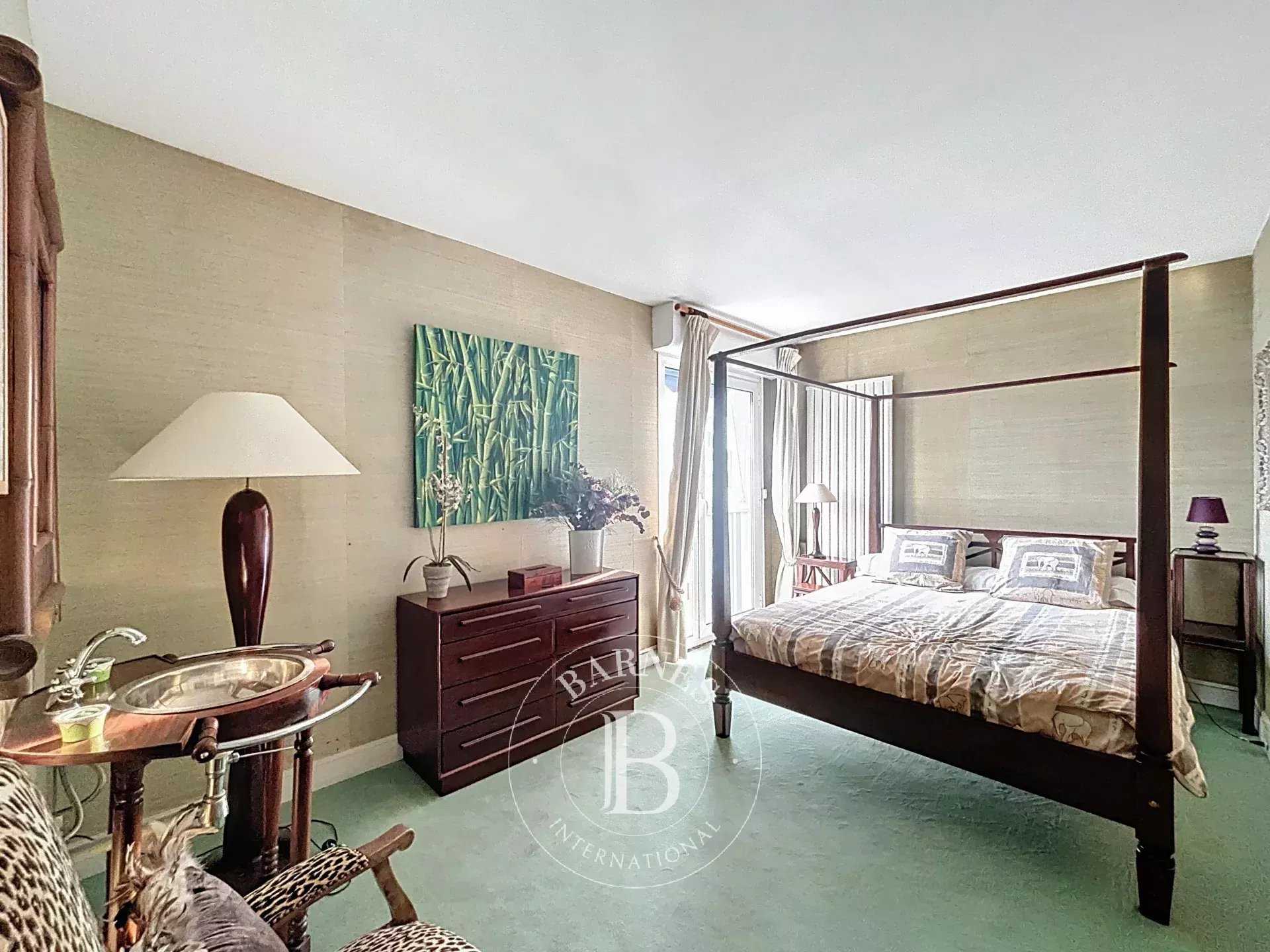 Paris  - Appartement 3 Pi&egrave;ces