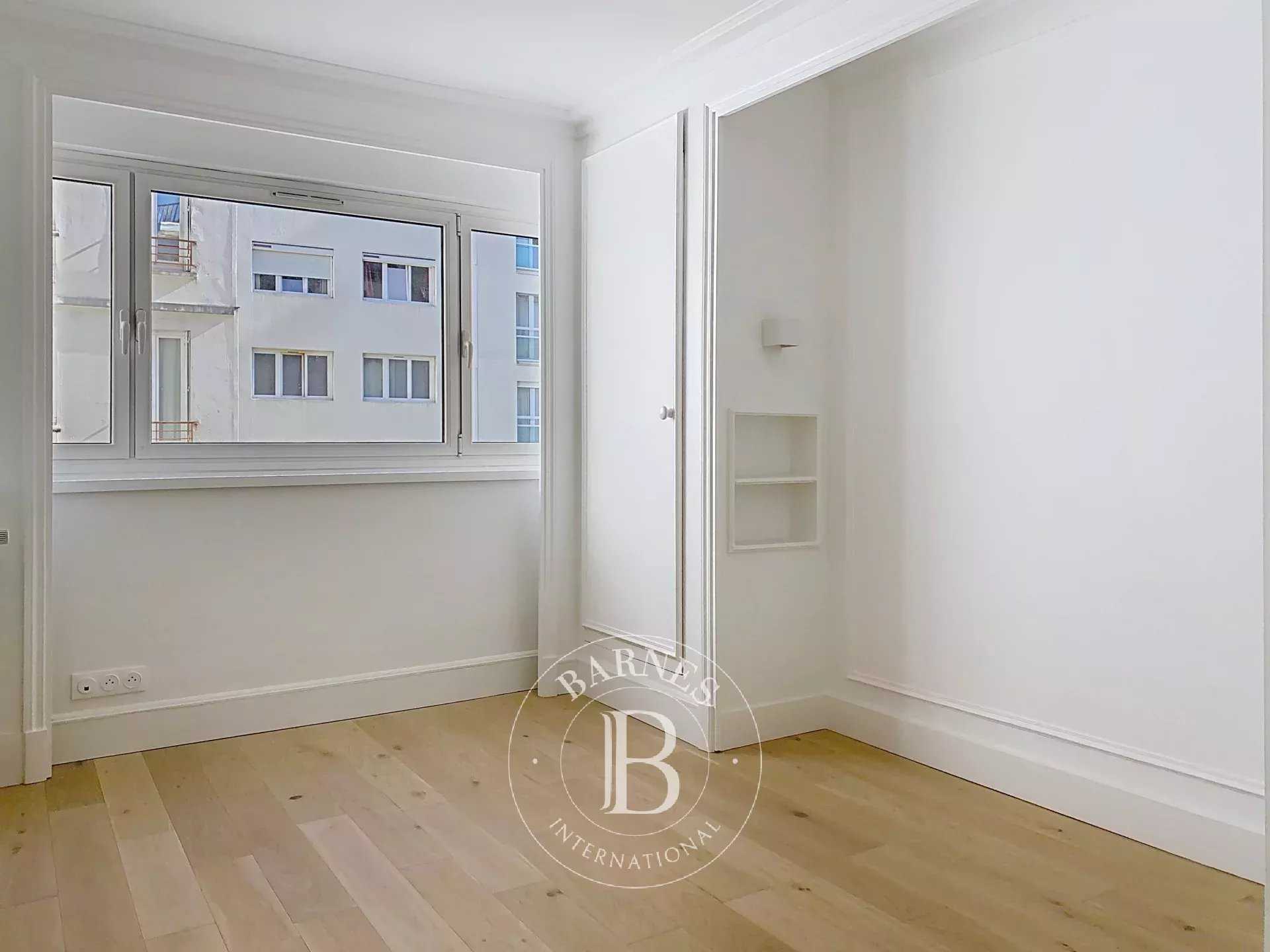 Paris  - Piso 3 Cuartos 2 Habitaciones