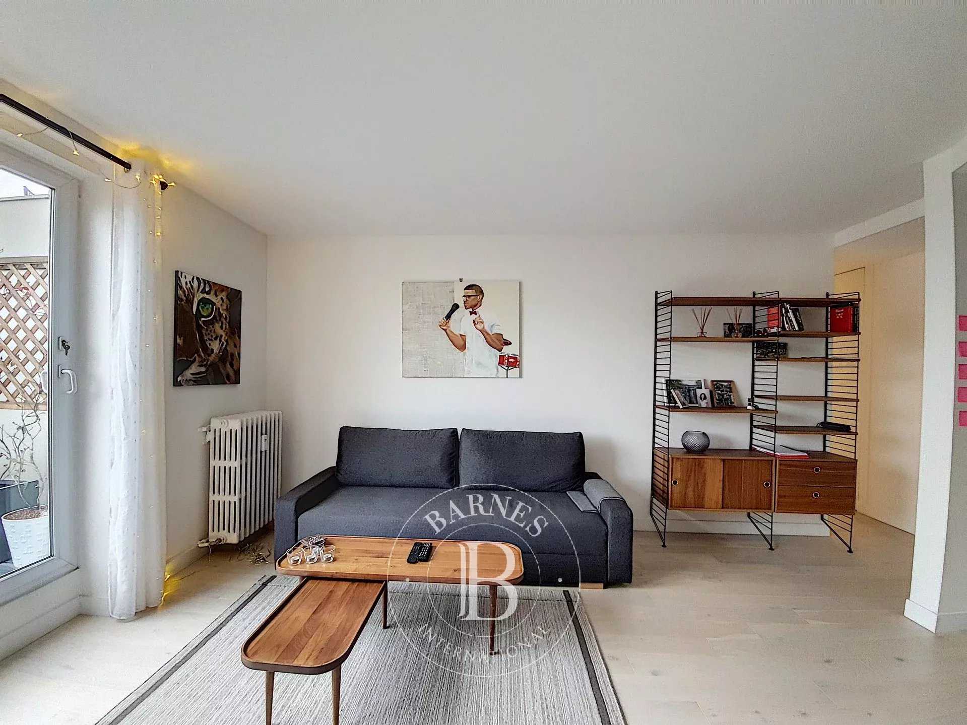 Paris  - Piso 2 Cuartos, 1 Habitacion