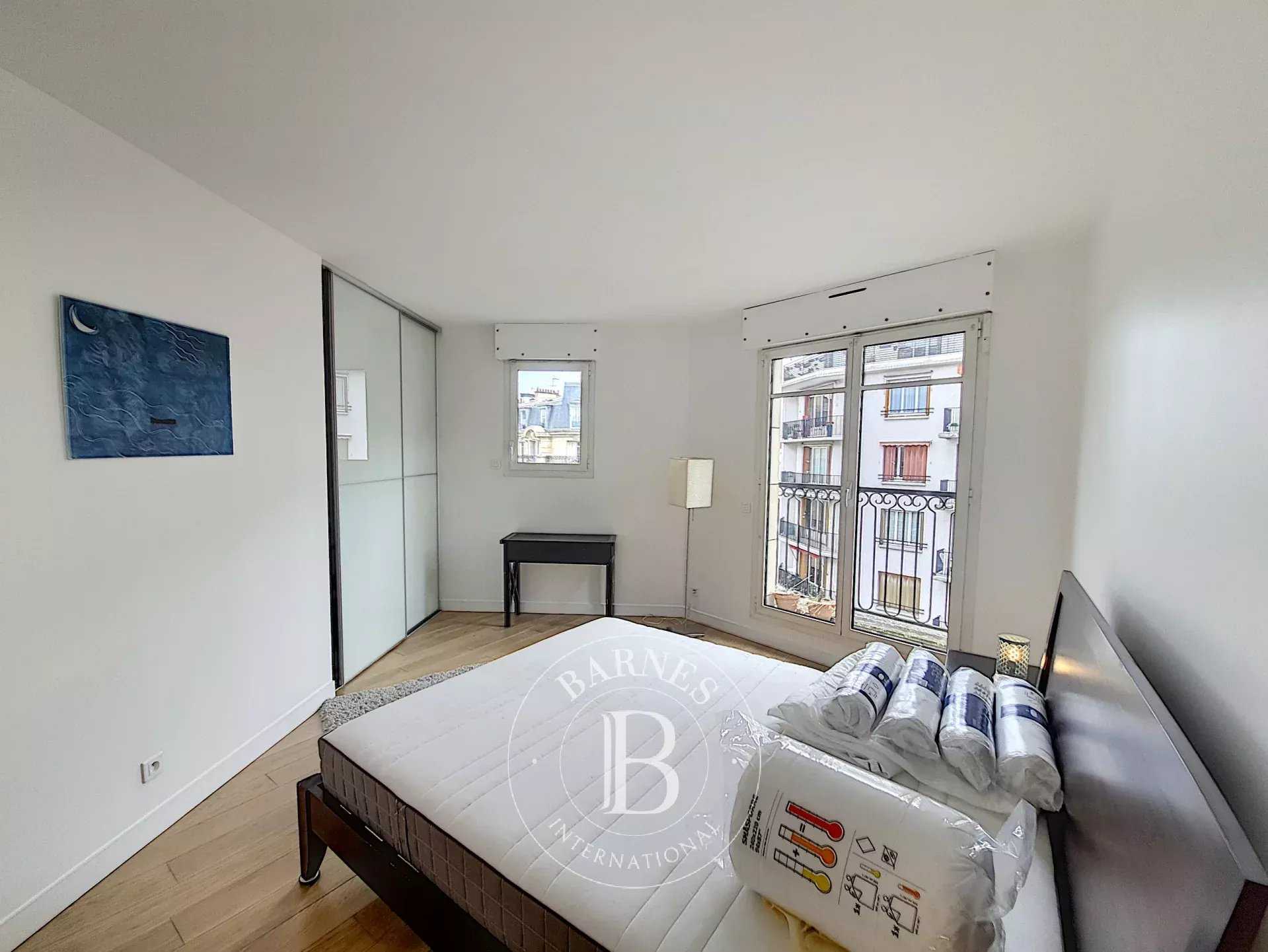 Paris  - Apartment 3 Bedrooms