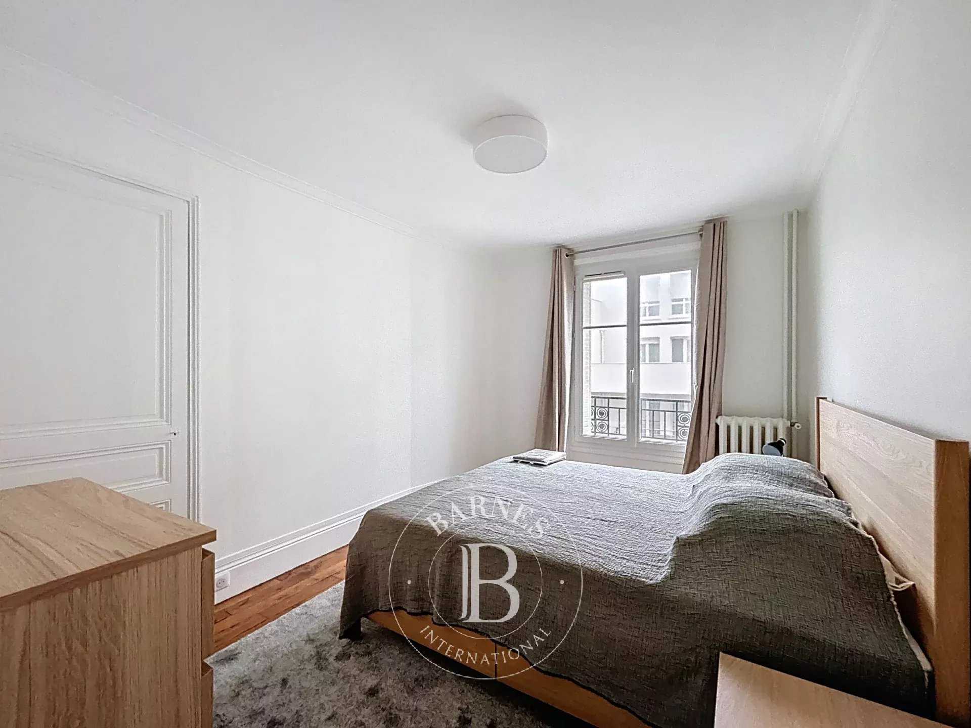 Paris  - Piso 4 Cuartos 3 Habitaciones