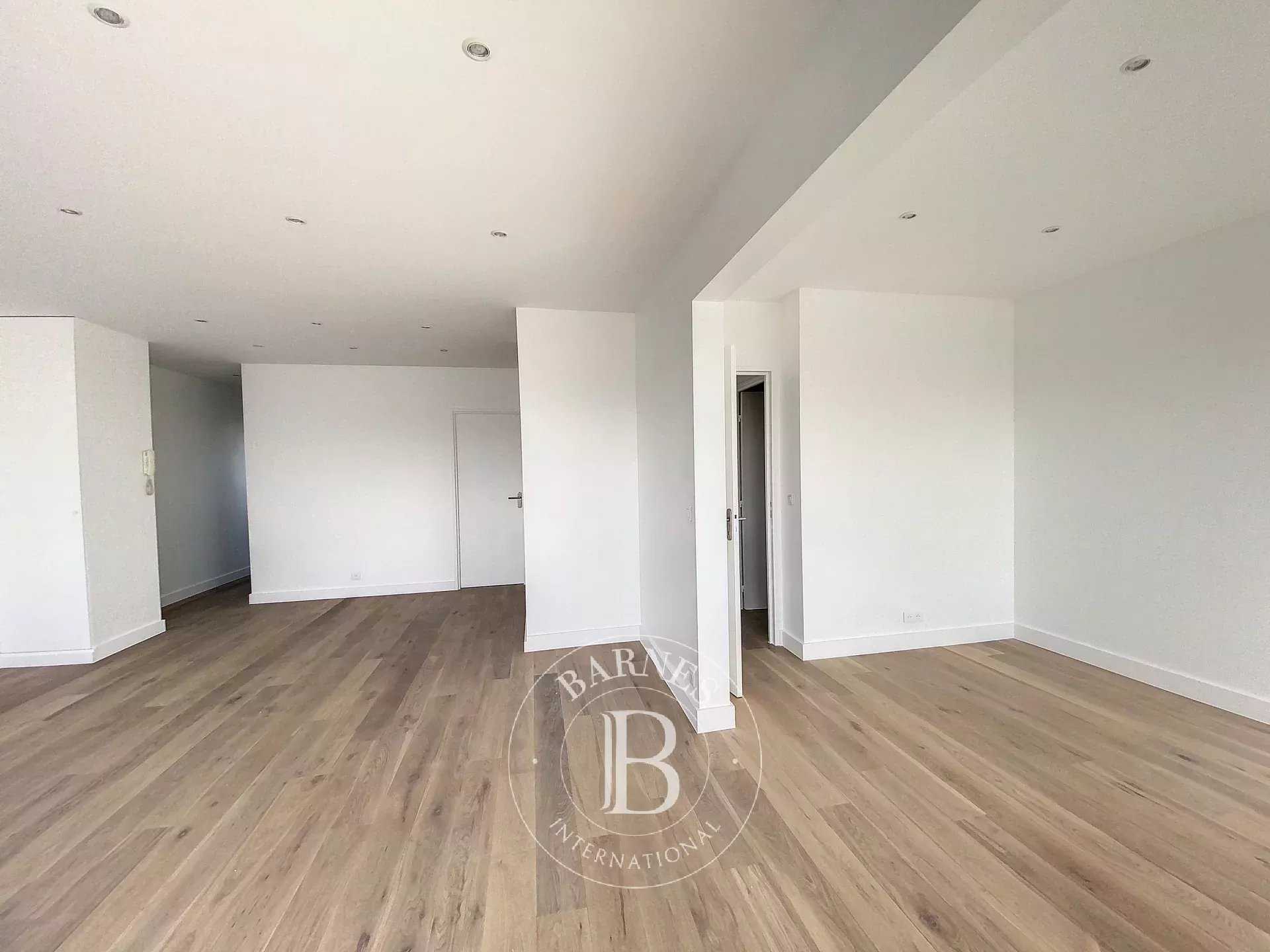 Paris  - Piso 5 Cuartos 3 Habitaciones