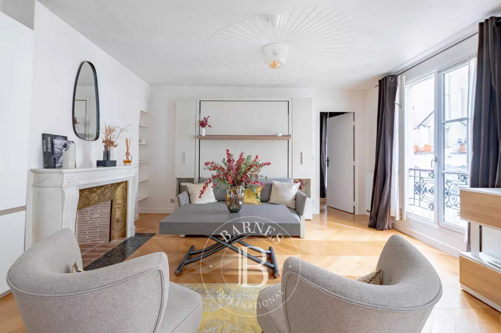 Paris  - Appartement 2 Pièces, 1 Chambre