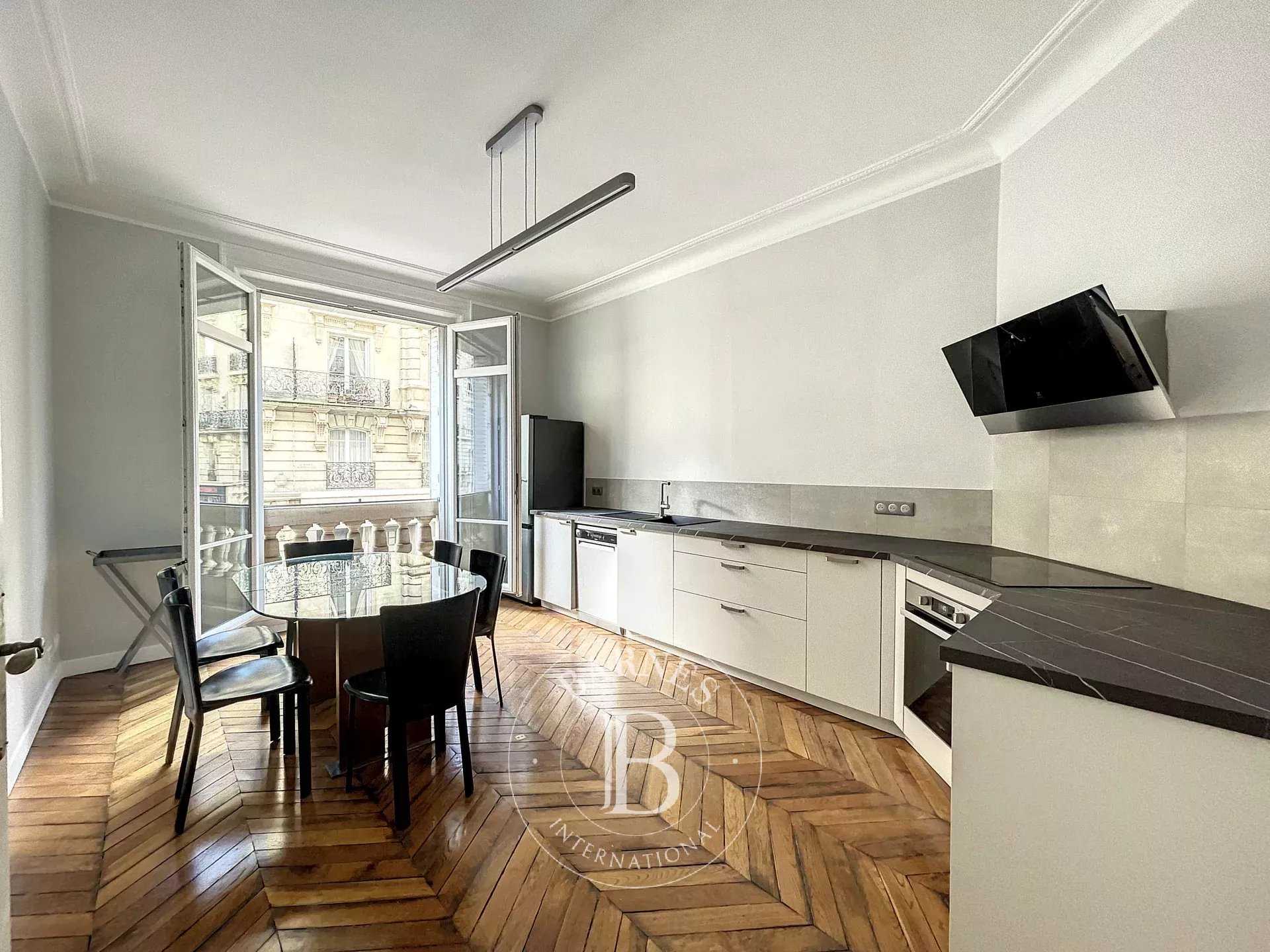 Paris  - Apartment 3 Bedrooms