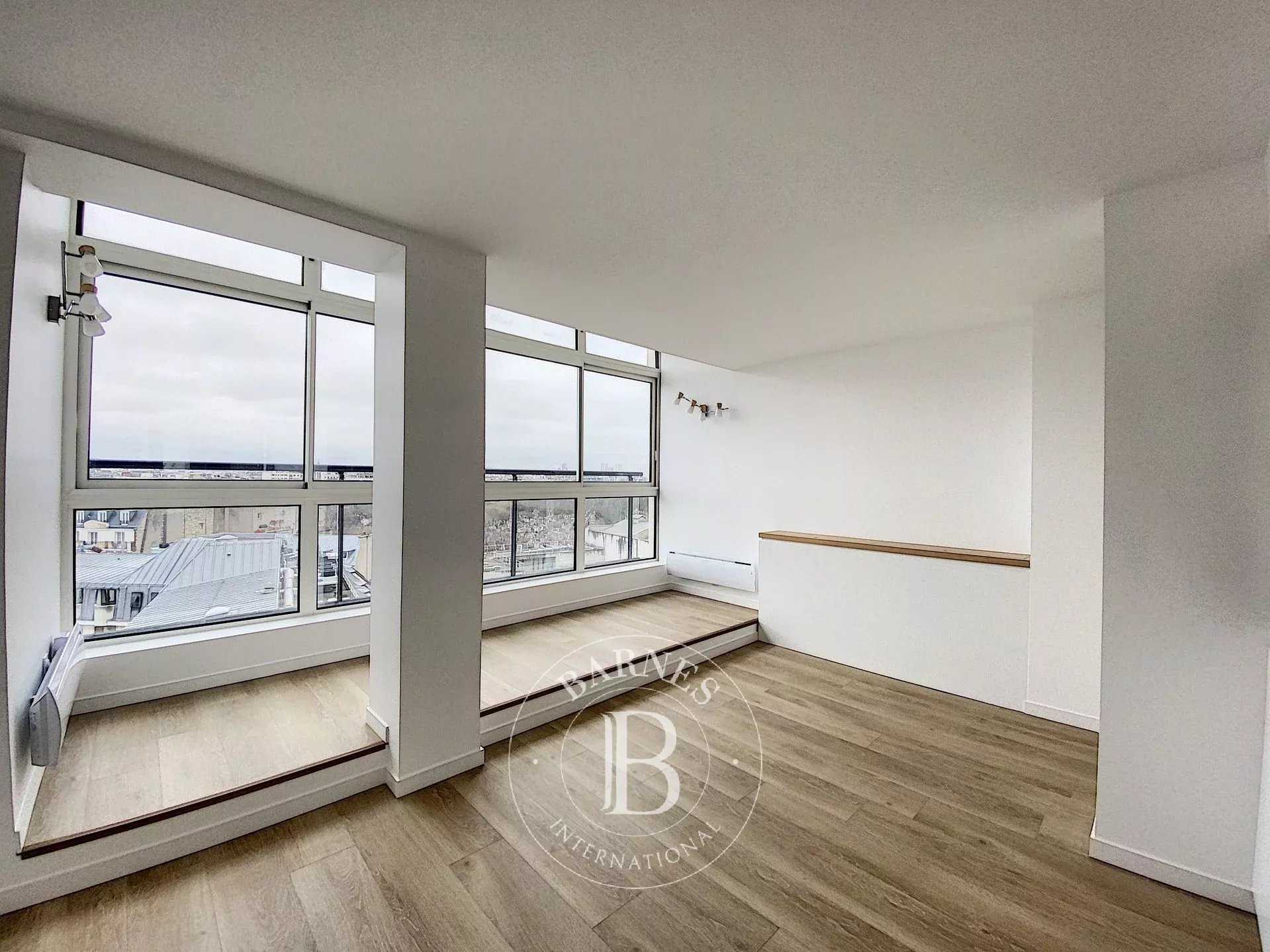 Paris  - Appartement 3 Pi&egrave;ces 2 Chambres