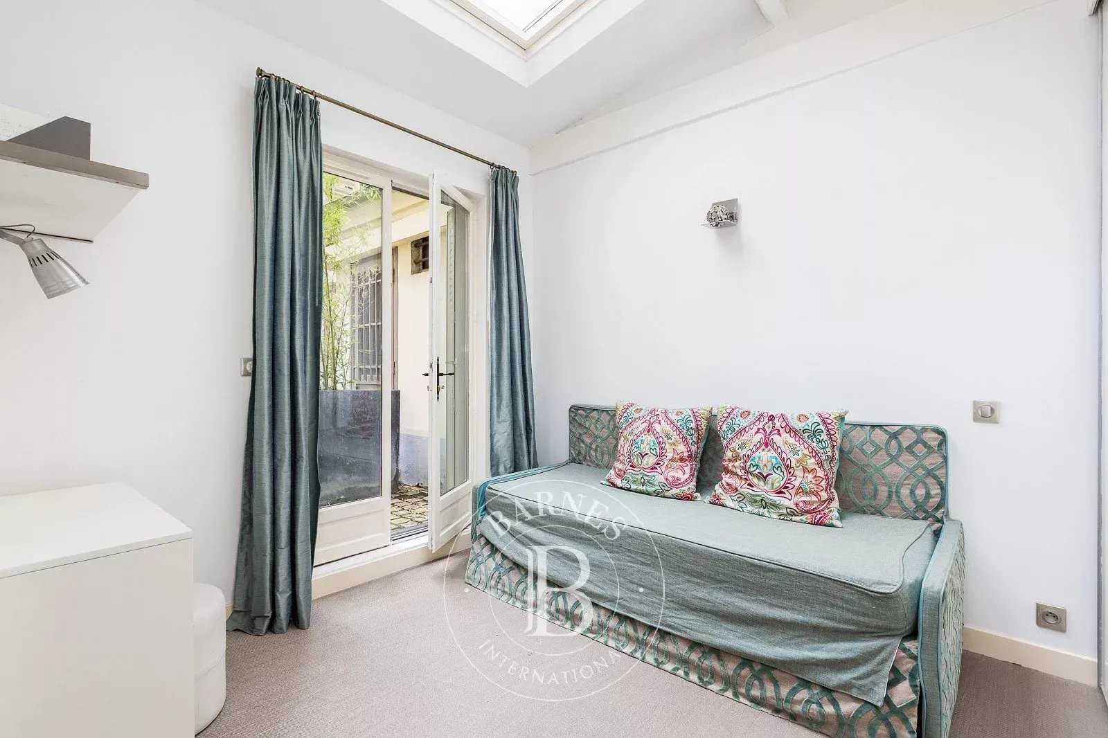 Paris  - House 1 Bedroom
