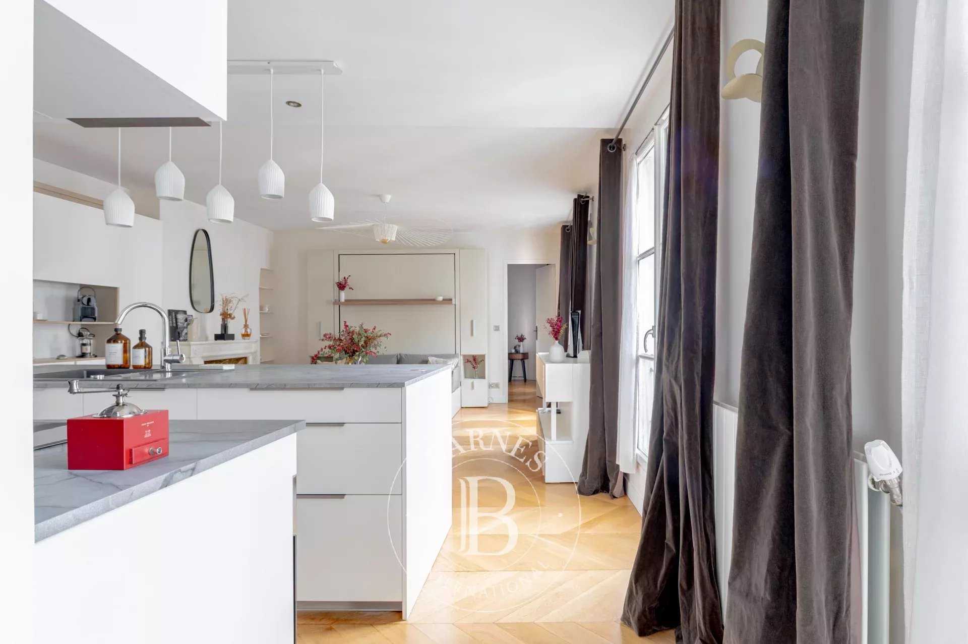 Paris  - Appartement 2 Pièces, 1 Chambre