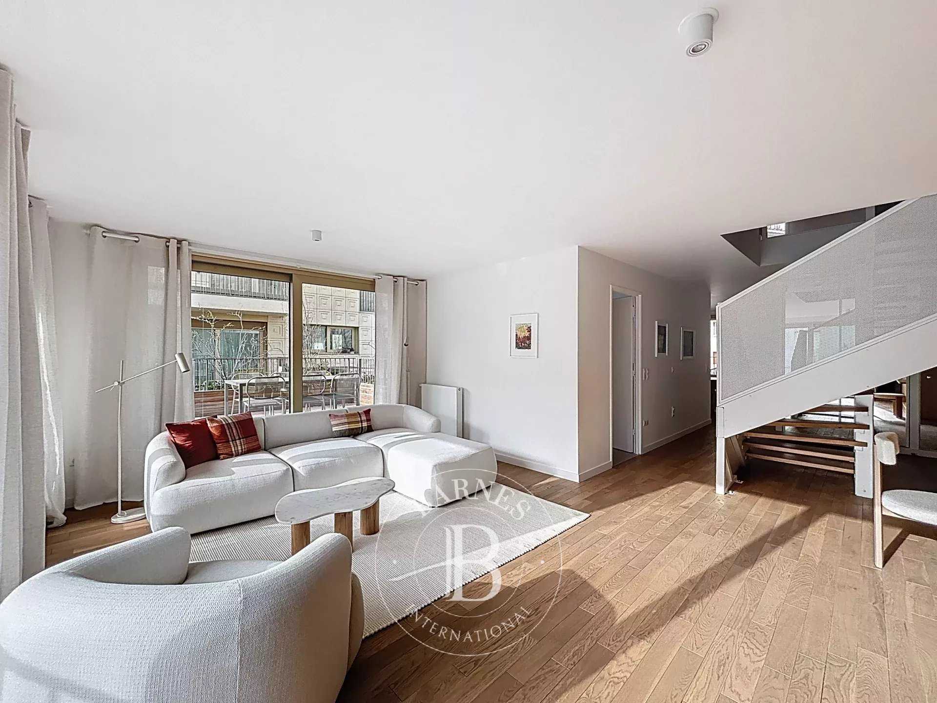 Paris  - Duplex 3 Bedrooms