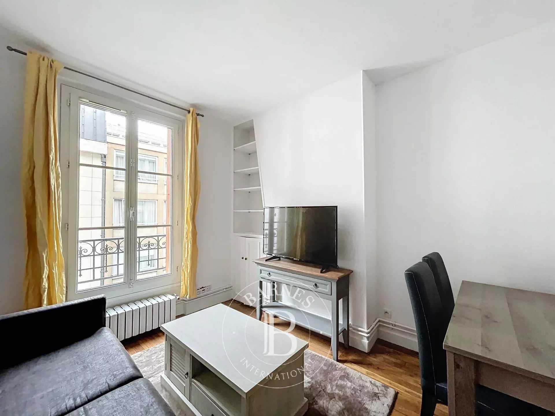 Apartment Paris 75015  -  ref 84293009 (picture 2)
