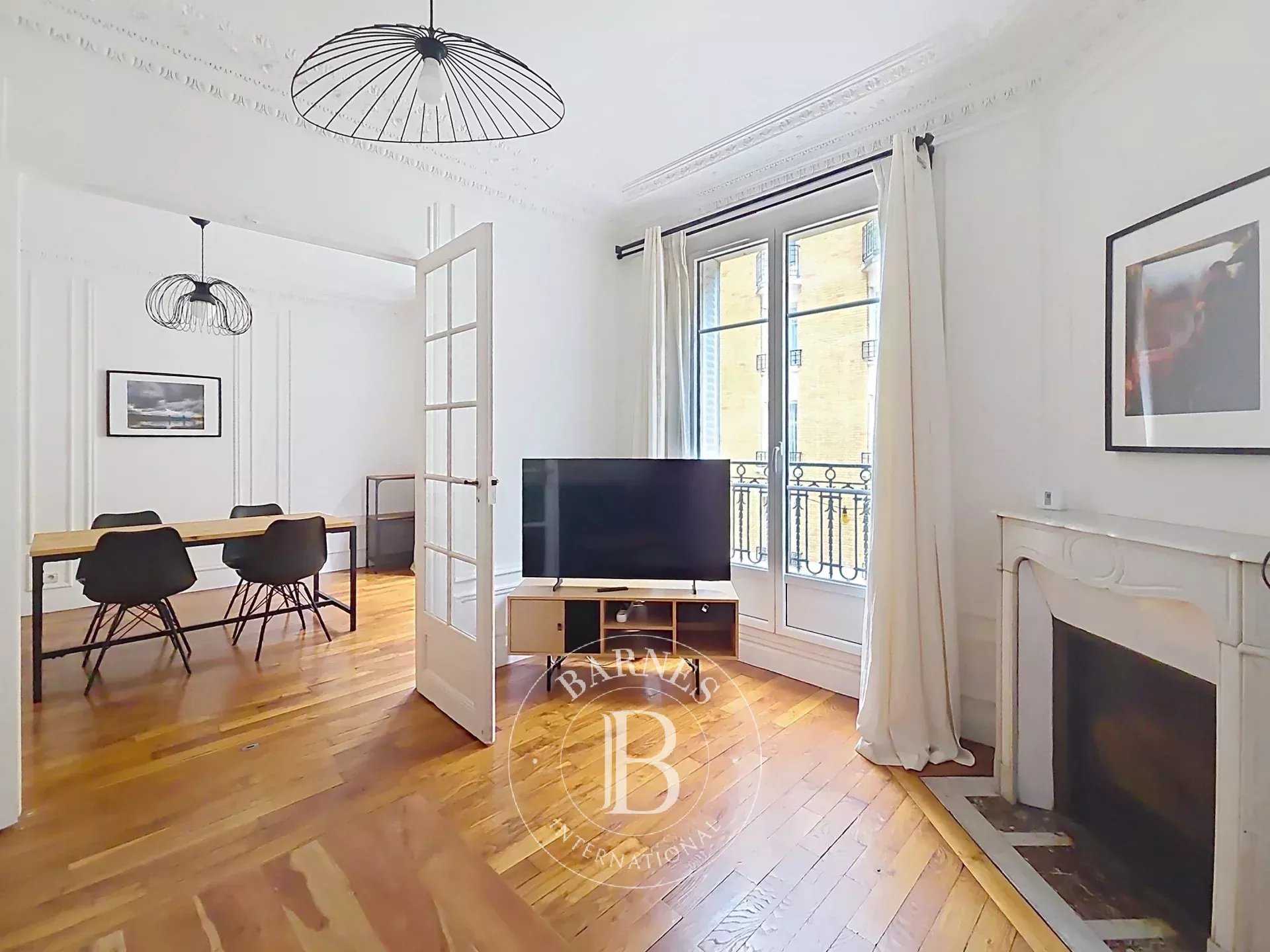 Appartement Paris 75015  -  ref 87008379 (picture 1)