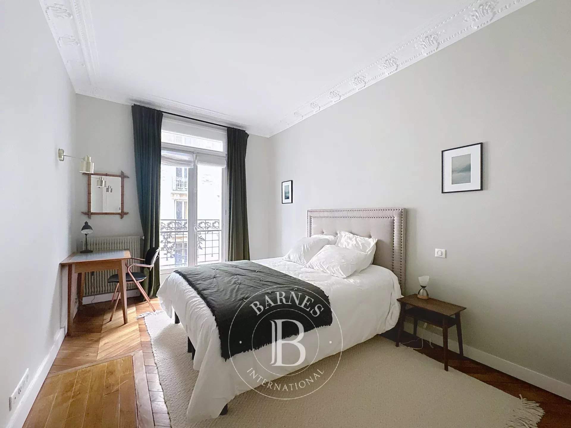 Paris  - Appartement 5 Pi&egrave;ces 3 Chambres - picture 9