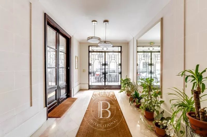 Paris  - Apartment 2 Bedrooms - picture 13