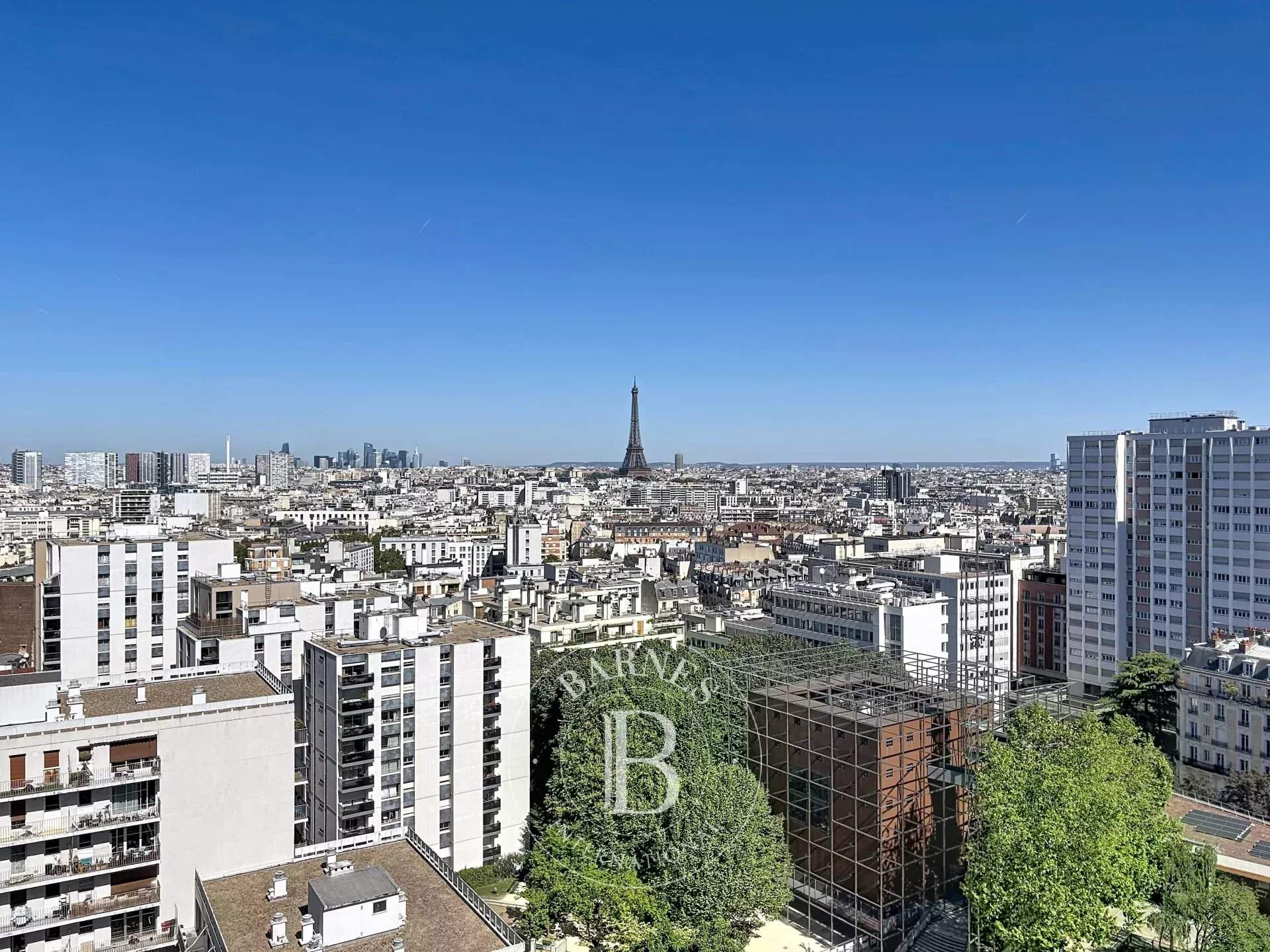 Paris  - Appartement 5 Pi&egrave;ces 3 Chambres - picture 1