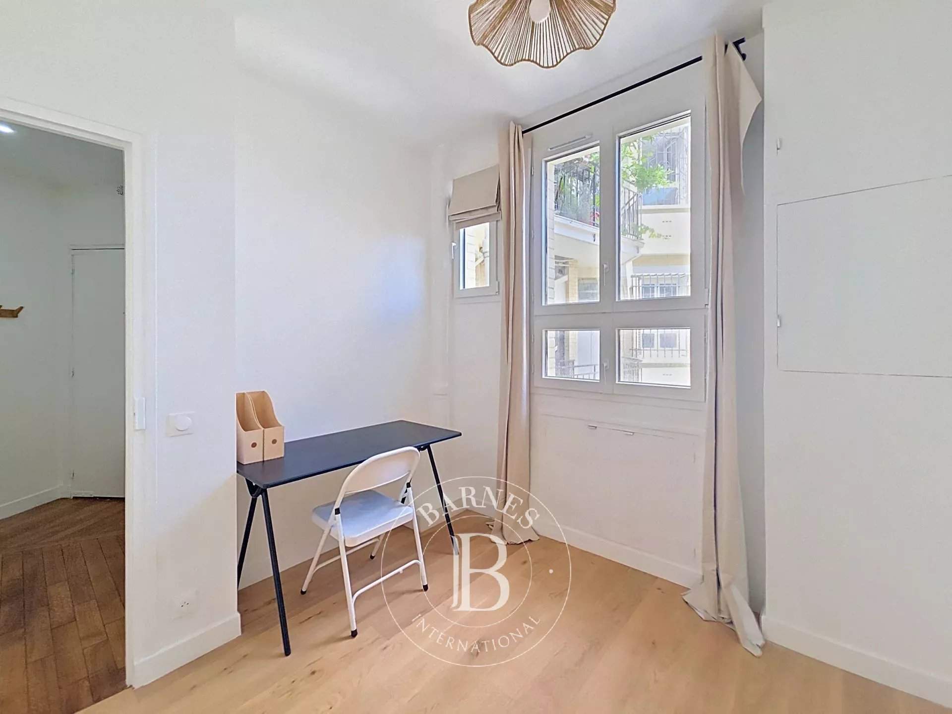 Paris  - Apartment 2 Bedrooms - picture 8