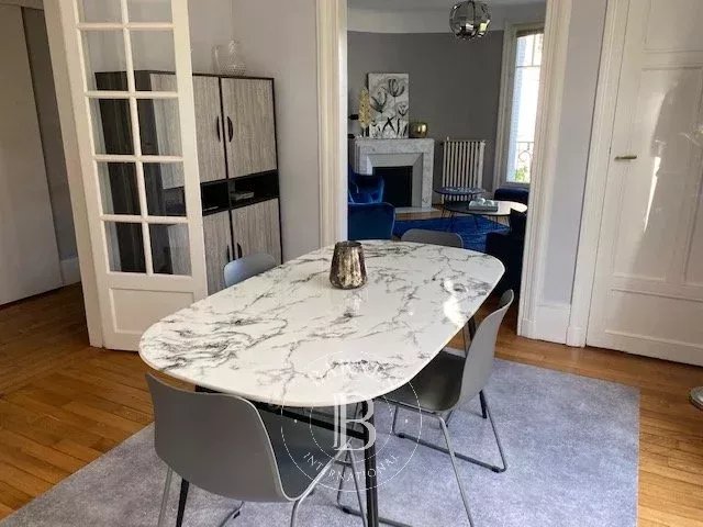 Paris  - Appartement 5 Pi&egrave;ces 3 Chambres - picture 2