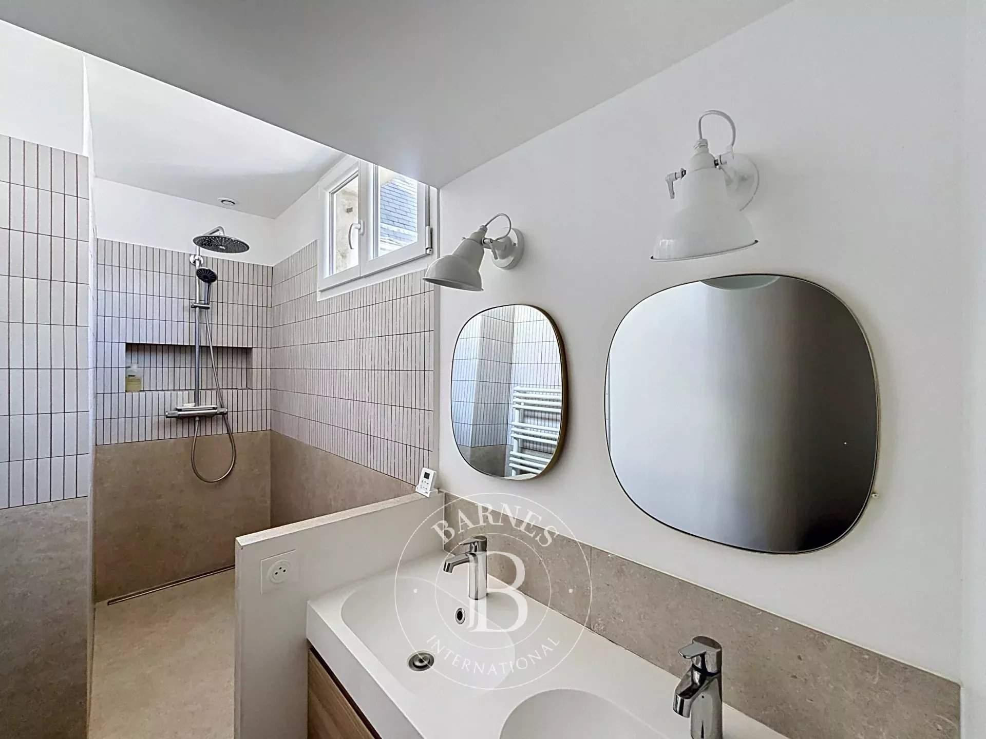 Paris  - Apartment 4 Bedrooms - picture 18