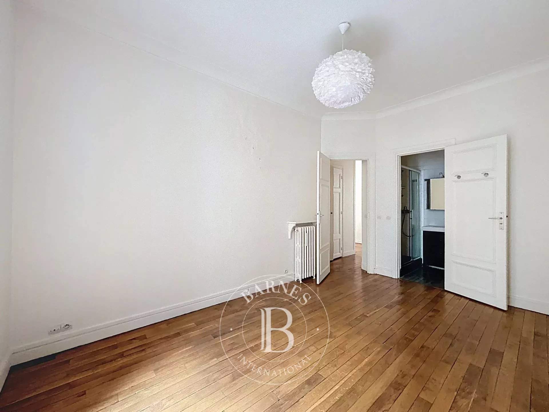 Paris  - Apartment 2 Bedrooms - picture 11