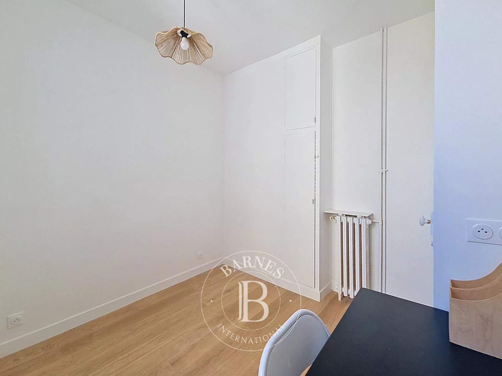 Paris  - Apartment 2 Bedrooms - picture 9