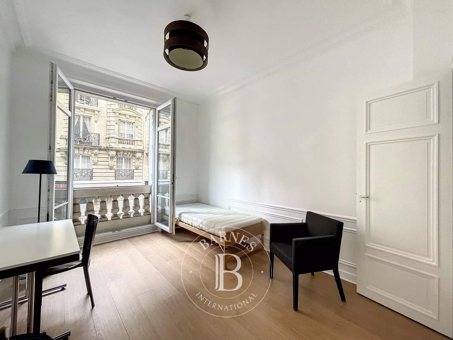 Paris  - Apartment 3 Bedrooms - picture 8