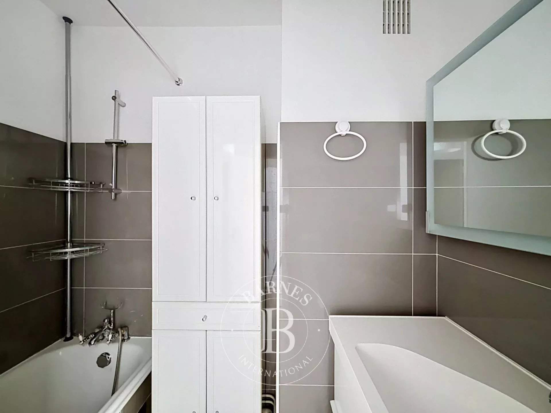 Paris  - Appartement 5 Pi&egrave;ces 3 Chambres - picture 11