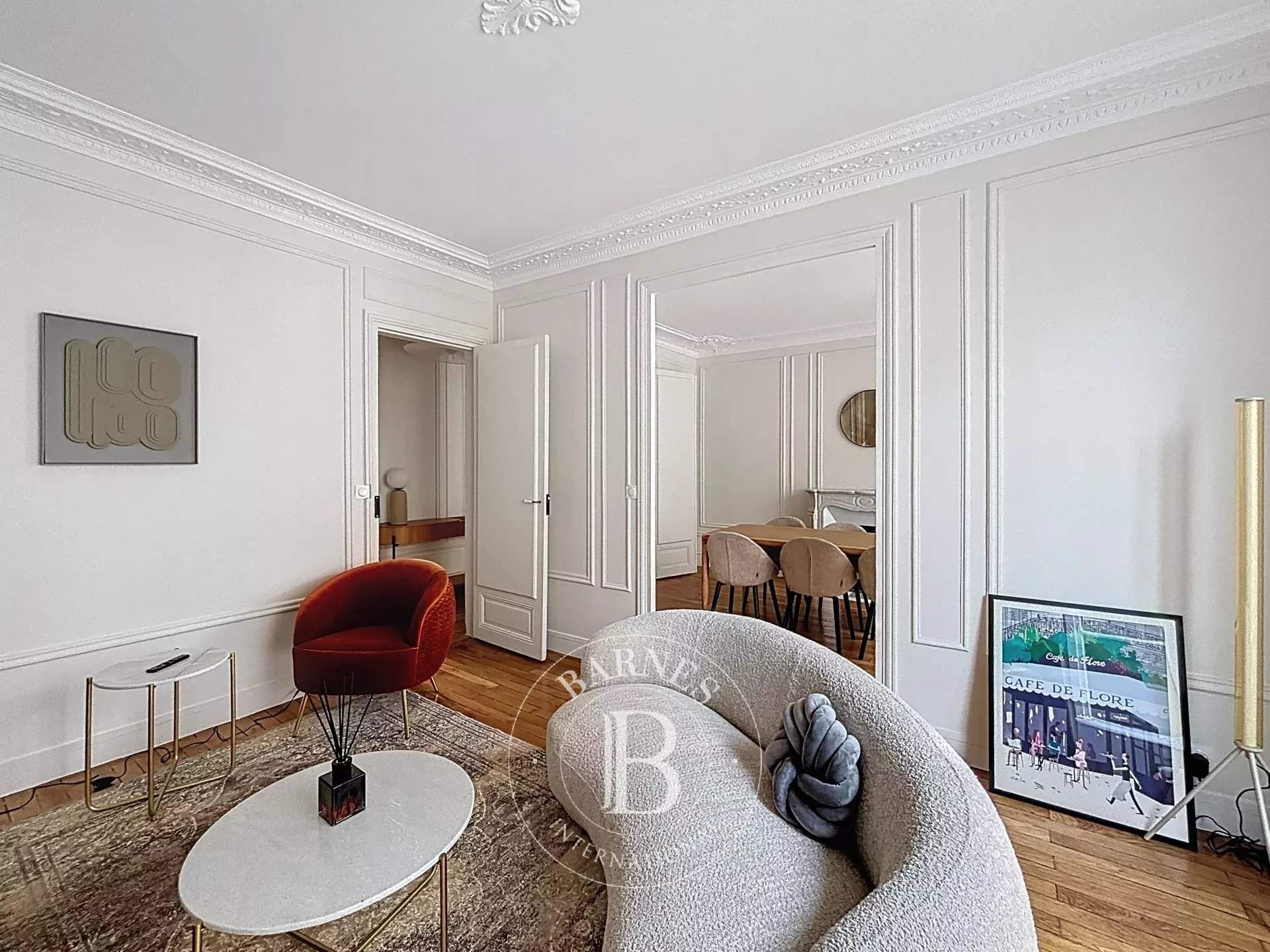 Paris  - Appartement 4 Pi&egrave;ces 2 Chambres - picture 2