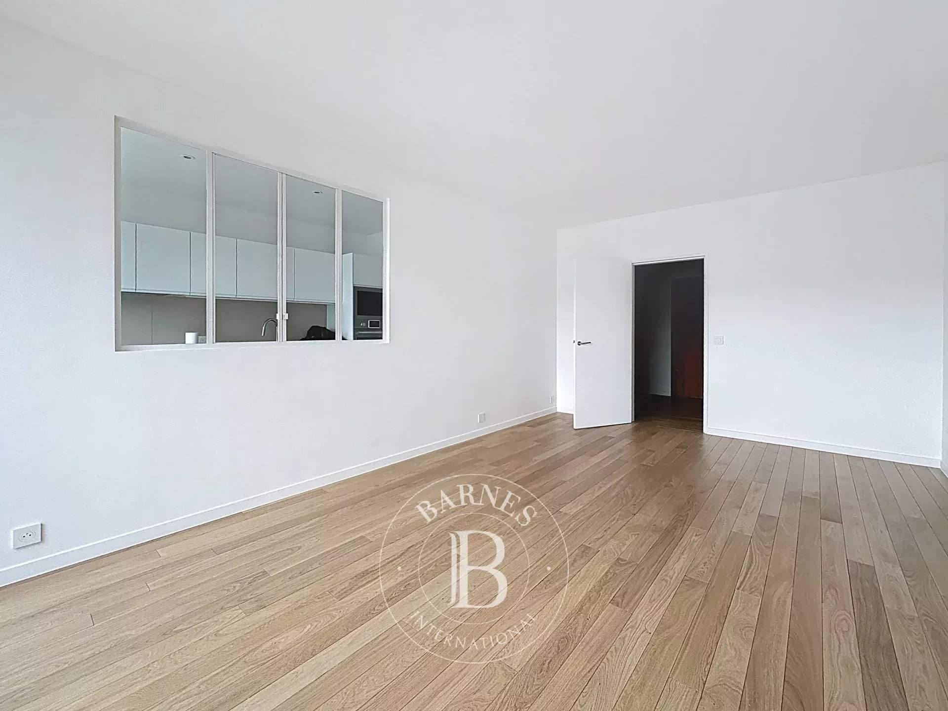 Paris  - Appartement 3 Pi&egrave;ces 2 Chambres - picture 4