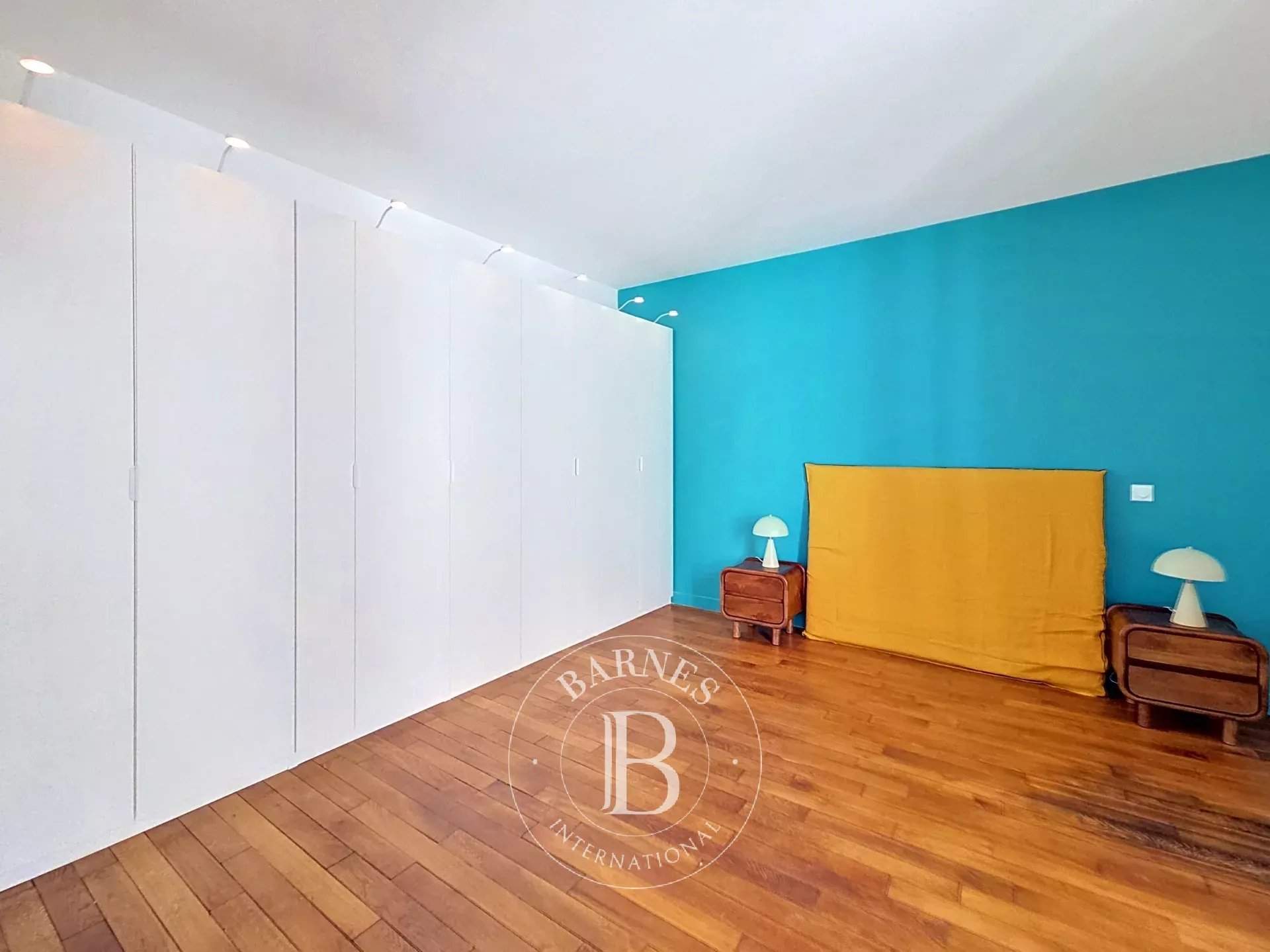 Paris  - Apartment 2 Bedrooms - picture 5