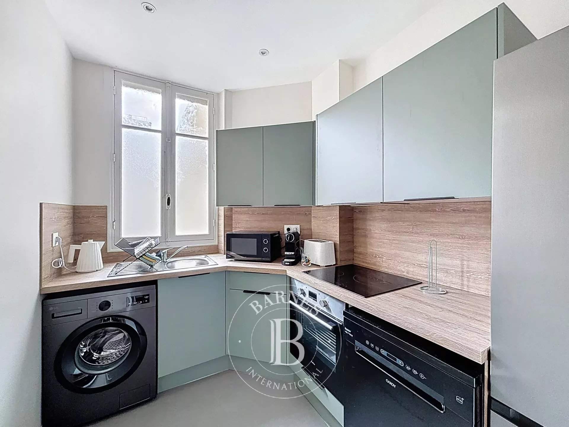 Paris  - Appartement 4 Pi&egrave;ces 2 Chambres - picture 6