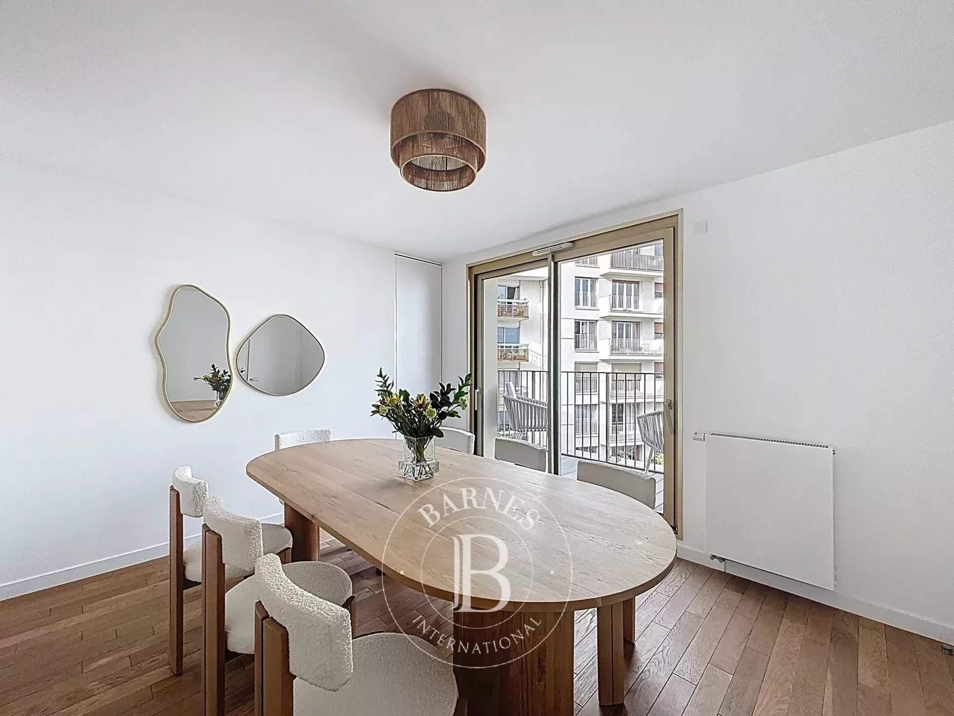 Paris  - Duplex 3 Bedrooms - picture 4