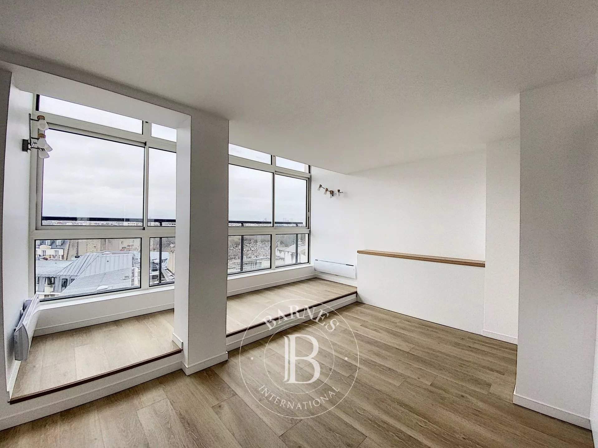 Paris  - Appartement 3 Pi&egrave;ces 2 Chambres - picture 1