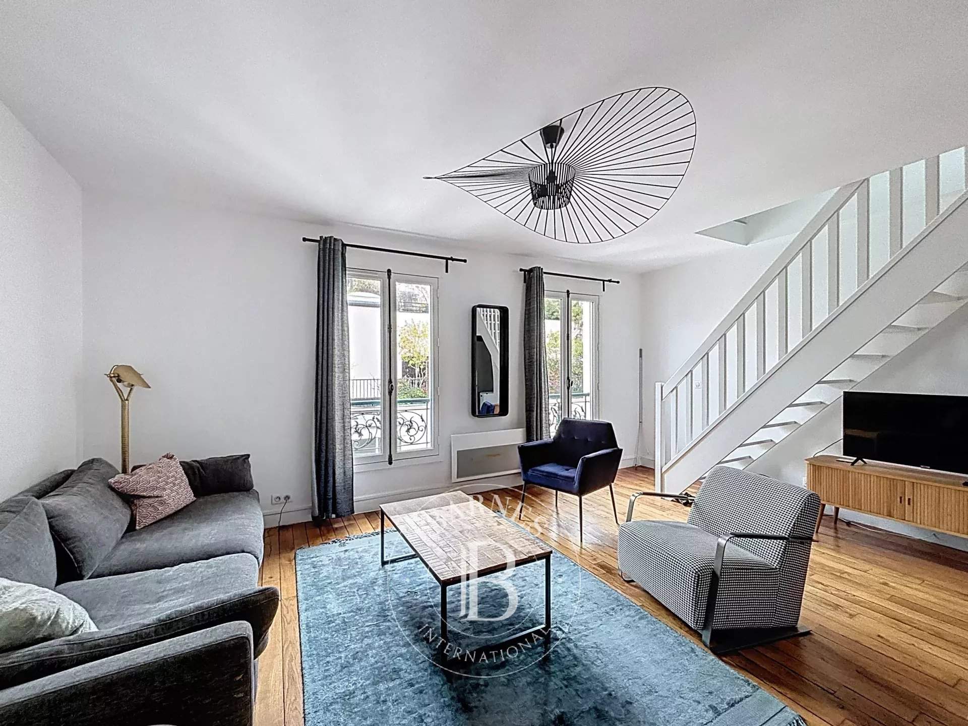 Paris  - Apartment  - picture 1