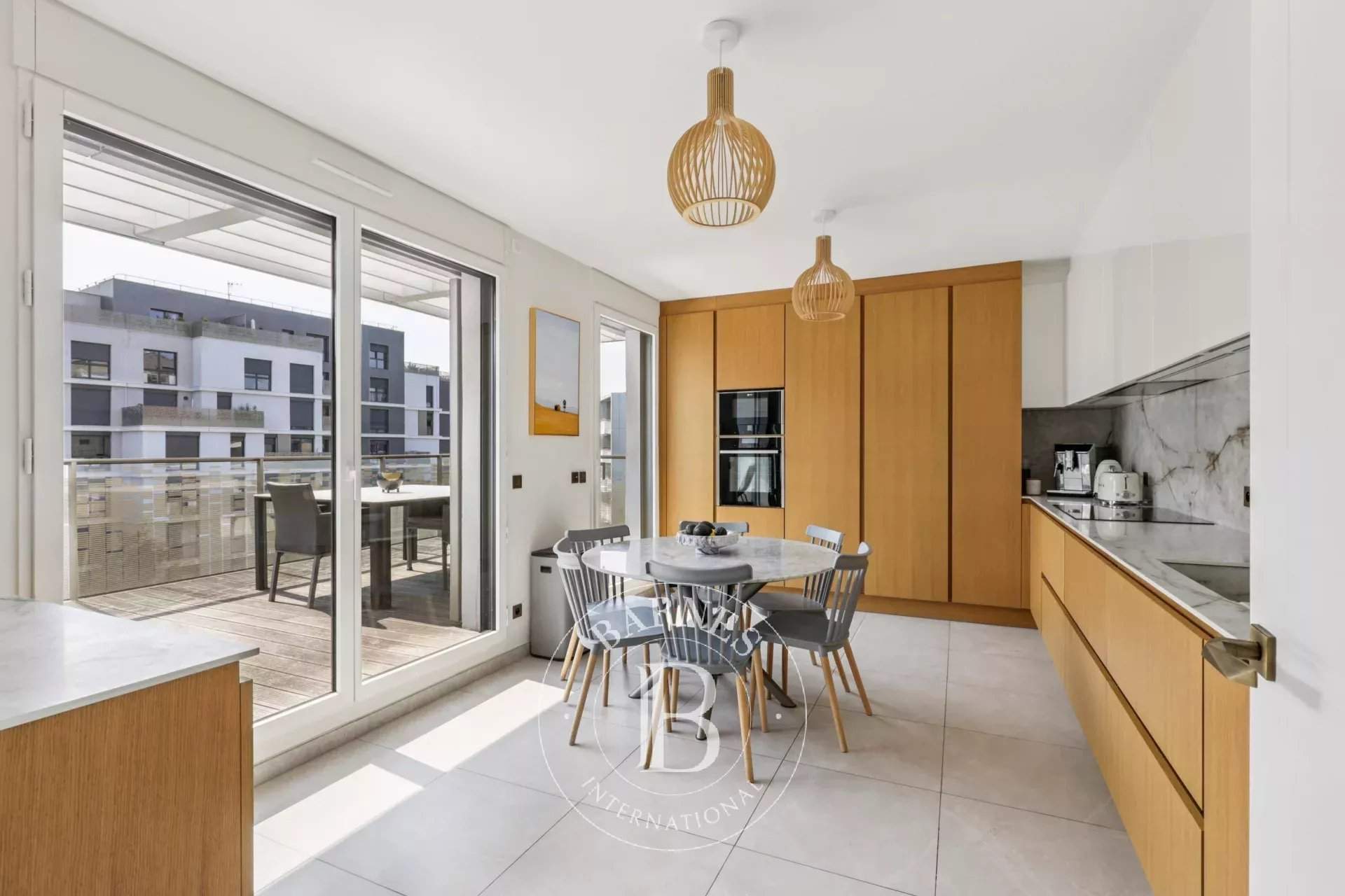 Issy-les-Moulineaux  - Appartement 8 Pièces 5 Chambres - picture 4