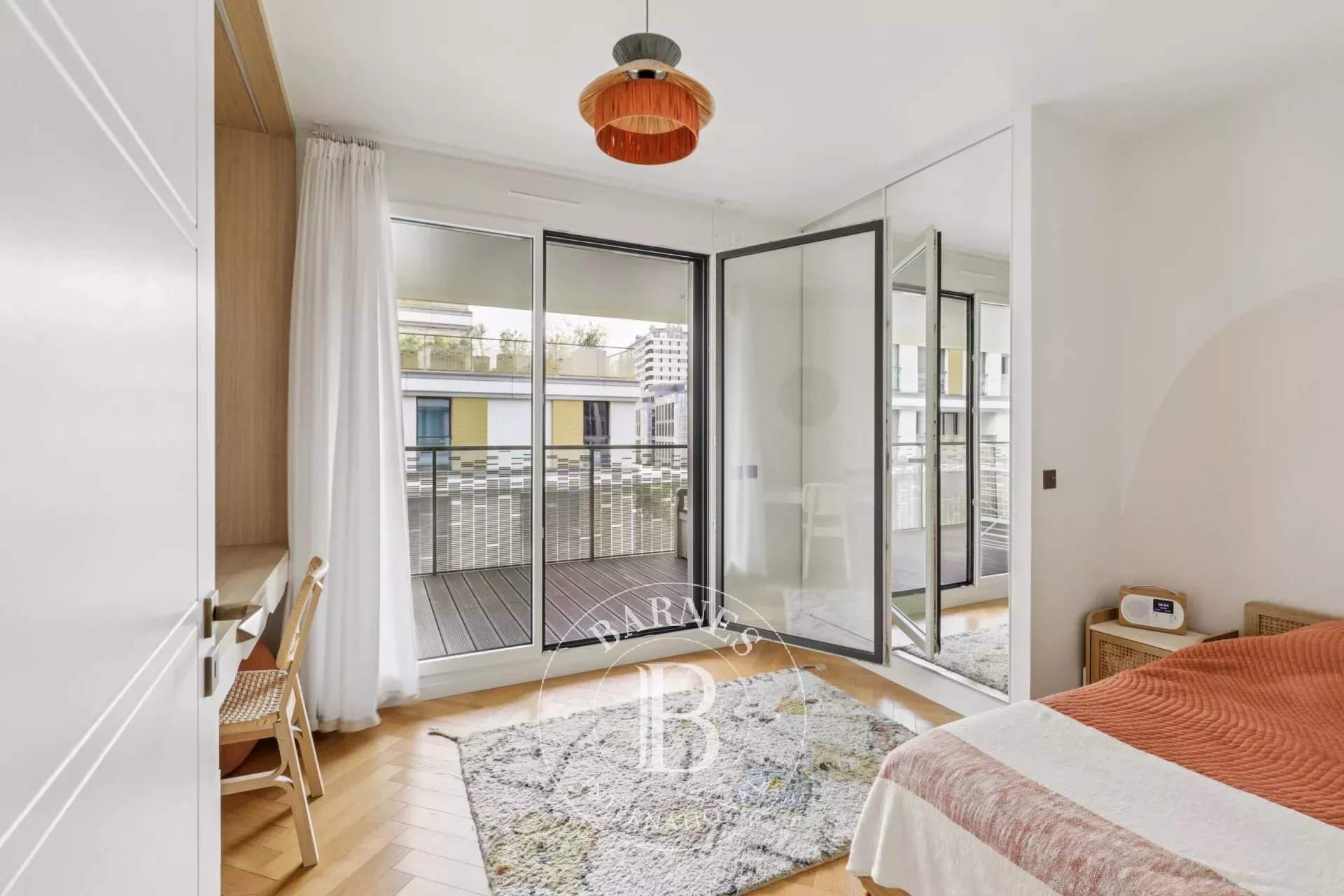 Issy-les-Moulineaux  - Appartement 8 Pièces 5 Chambres - picture 13