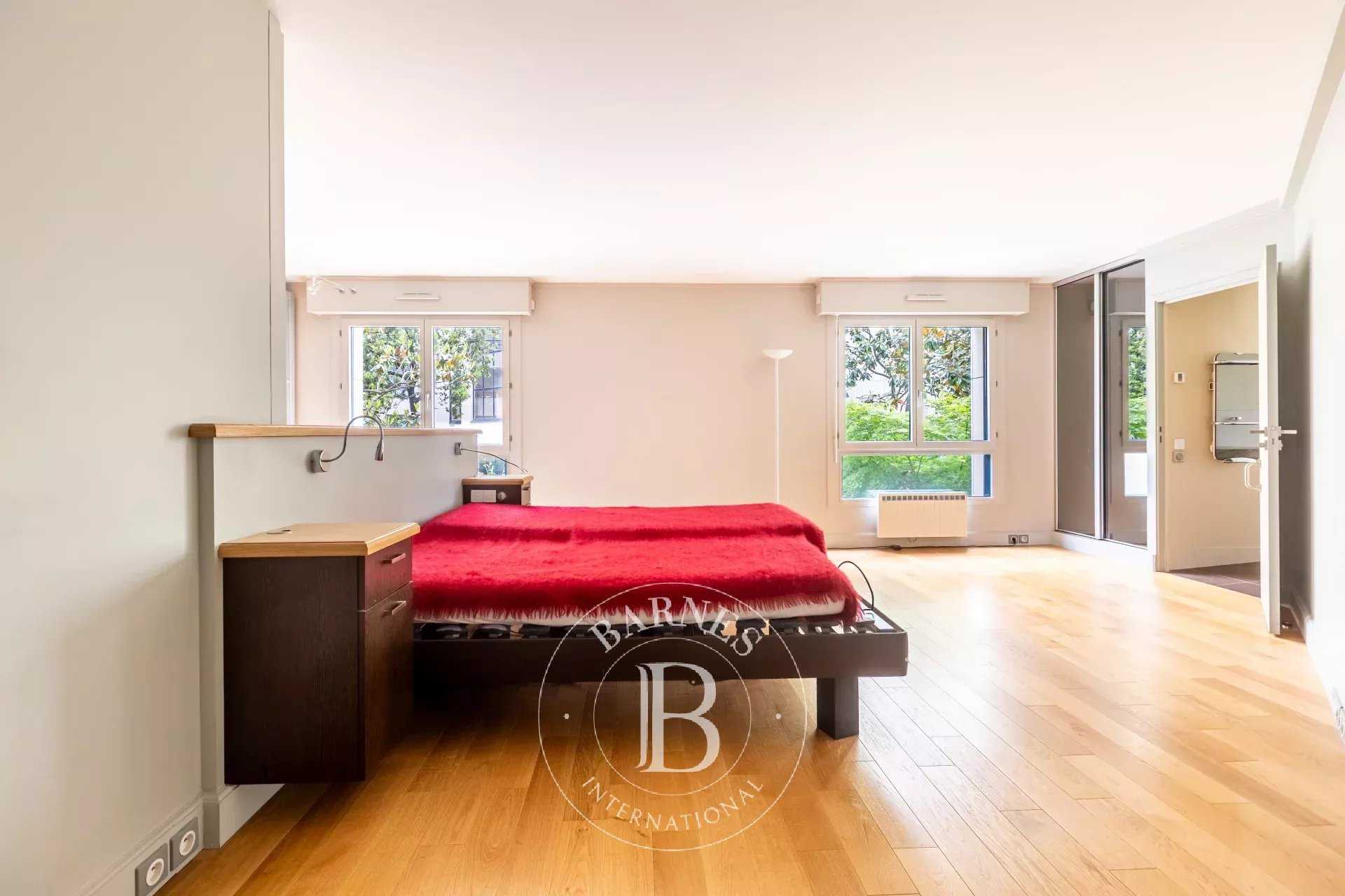 Boulogne-Billancourt  - Piso 5 Cuartos 3 Habitaciones