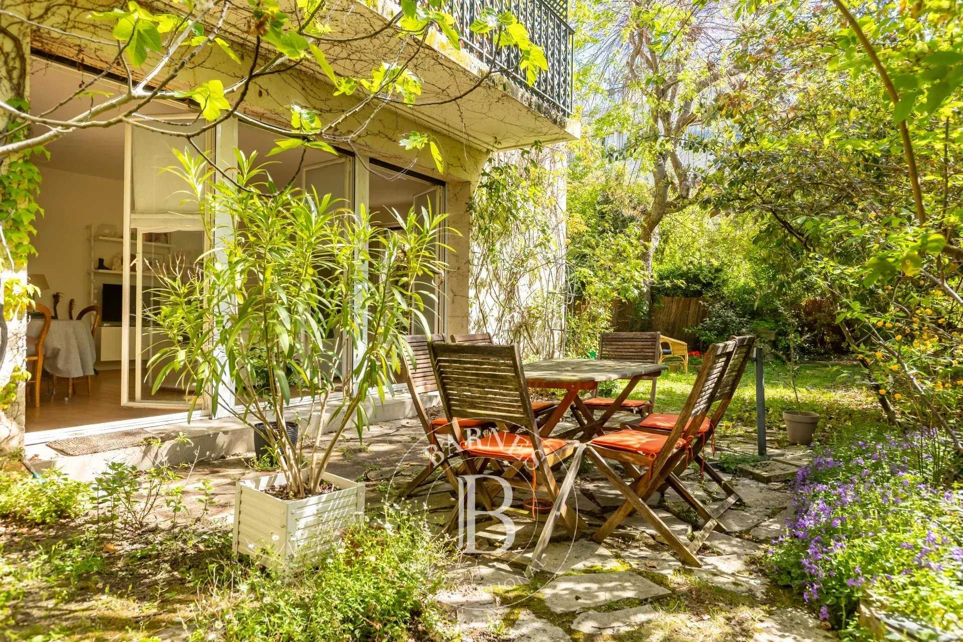 Boulogne-Billancourt  - Apartment 3 Bedrooms