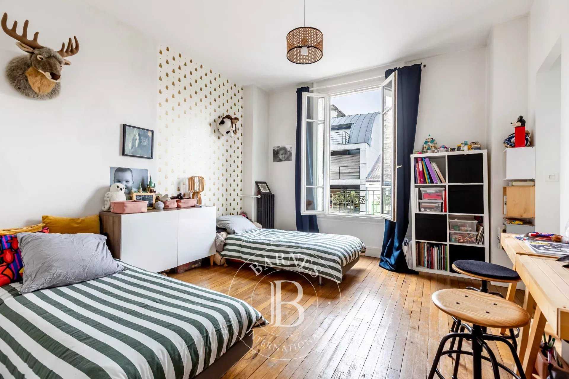 Boulogne-Billancourt  - Apartment 3 Bedrooms