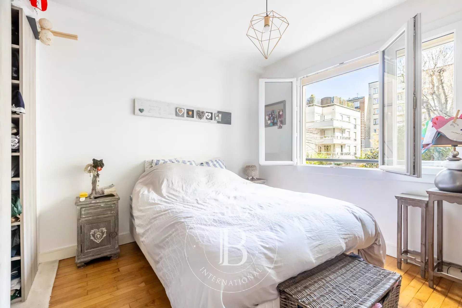 Boulogne-Billancourt  - Apartment 2 Bedrooms