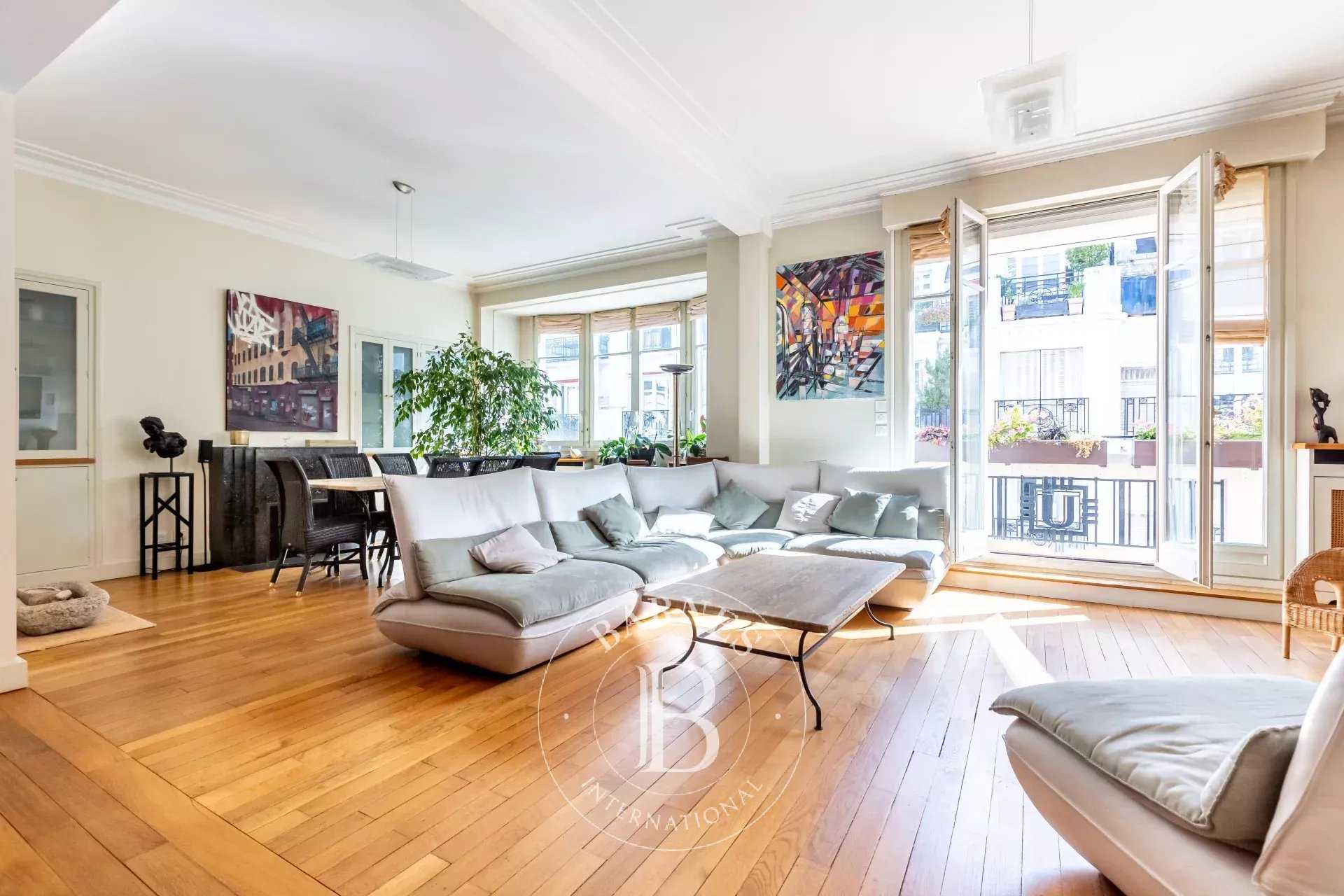 Boulogne-Billancourt  - Appartement 5 Pièces 3 Chambres