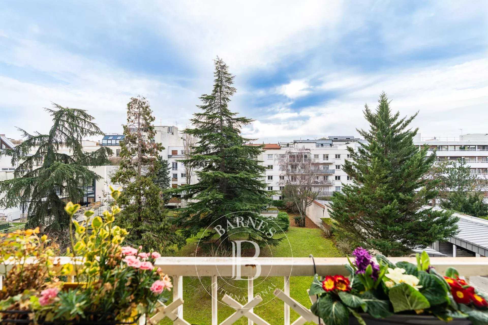 Boulogne-Billancourt  - Apartment 2 Bedrooms