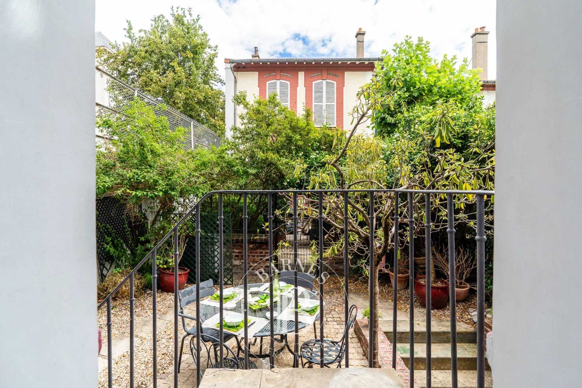 Boulogne-Billancourt  - Maison 6 Pi&egrave;ces 4 Chambres