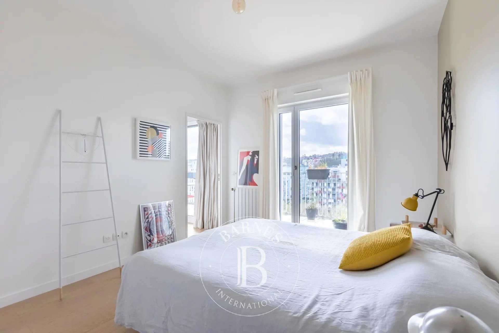Boulogne-Billancourt  - Apartment 1 Bedroom