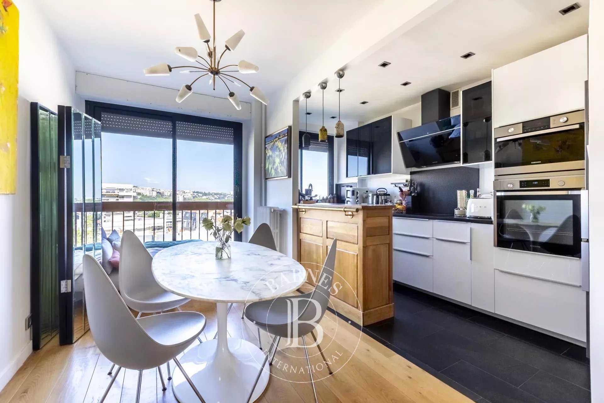 Boulogne-Billancourt  - Apartment 2 Bedrooms