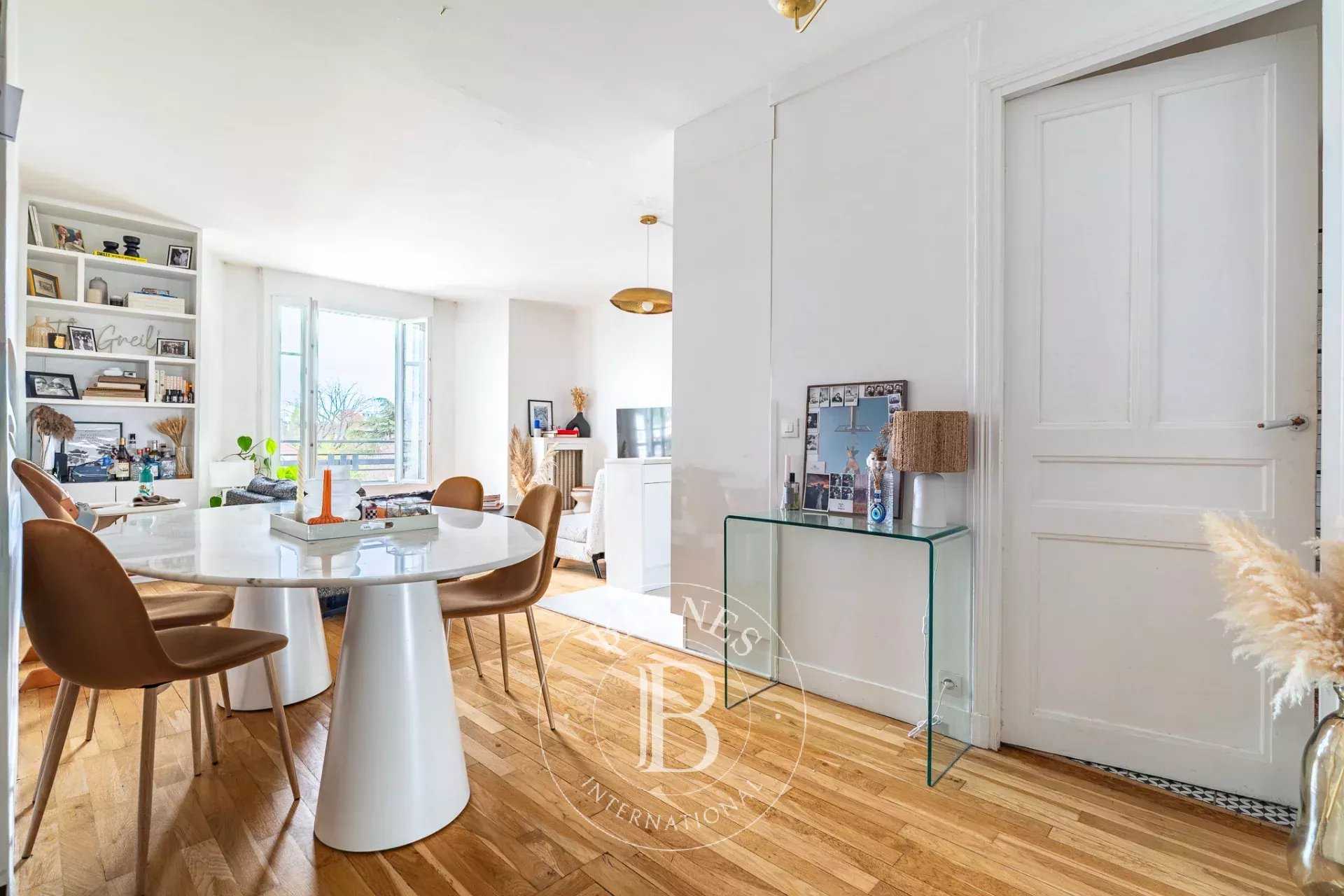 Boulogne-Billancourt  - Apartment 2 Bedrooms