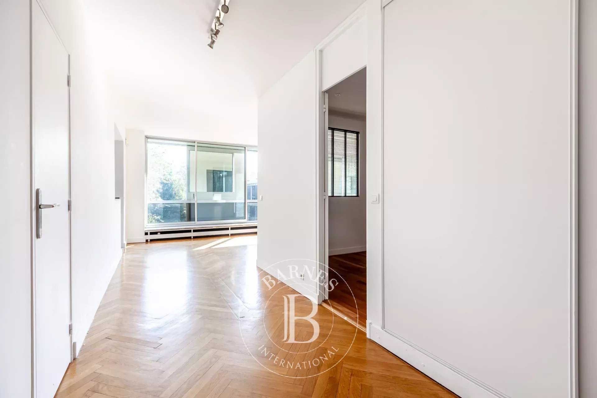 Boulogne-Billancourt  - Apartment 1 Bedroom