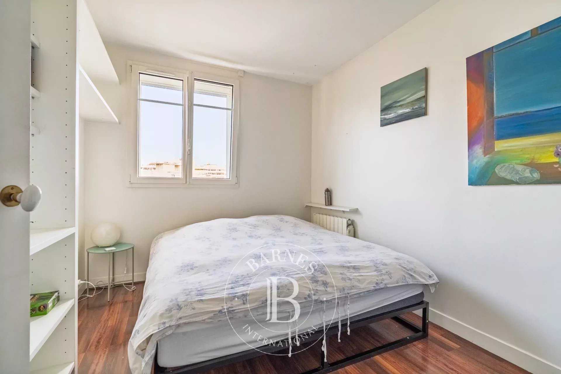Boulogne-Billancourt  - Appartement 4 Pièces 3 Chambres