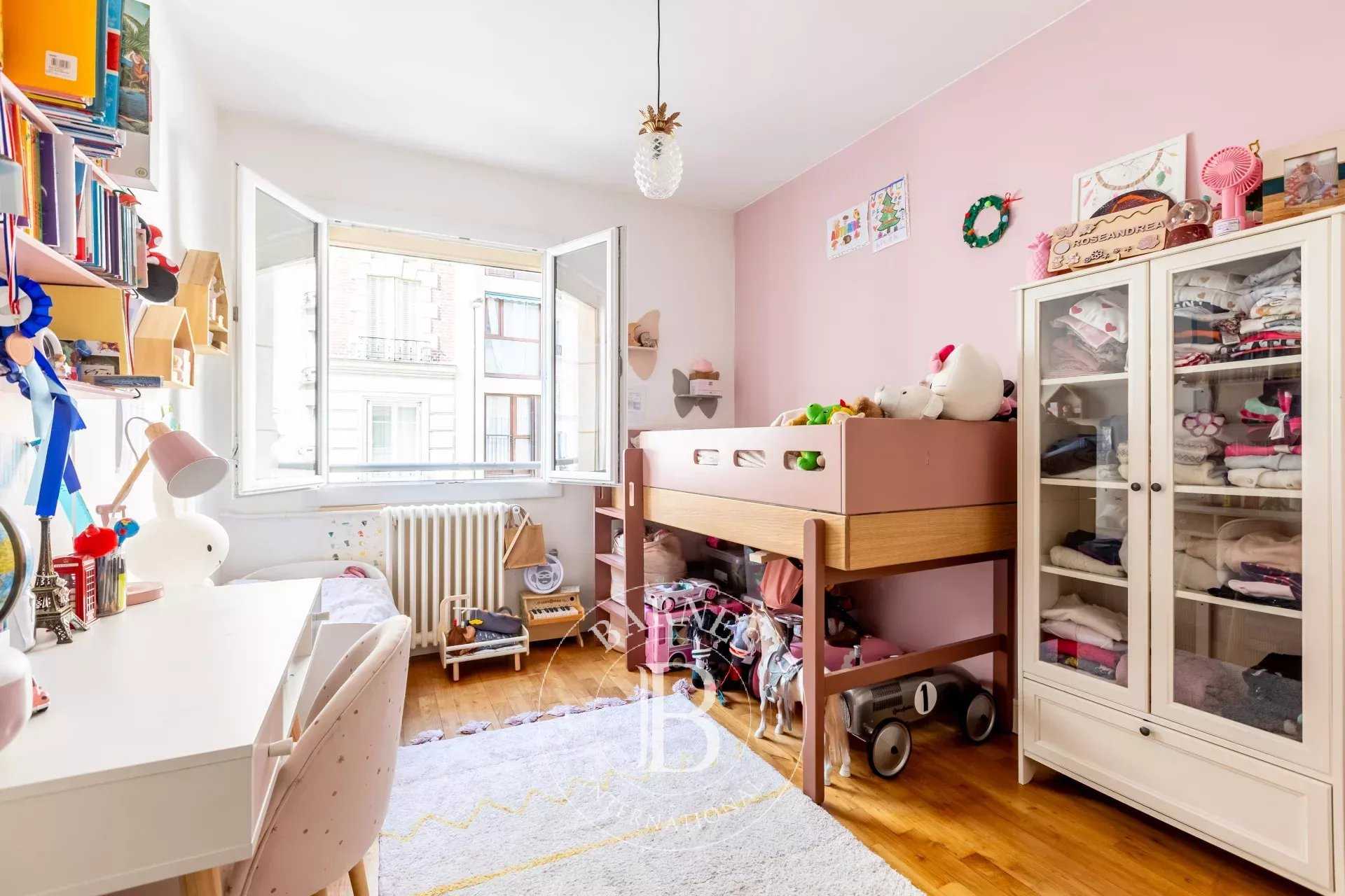 Boulogne-Billancourt  - Apartment 2 Bedrooms